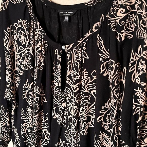 Lucky Brand Black/Tan Print Popover 3/4 Sleeve Top and Keyhole Neckline Size 1X - Picture 4 of 10